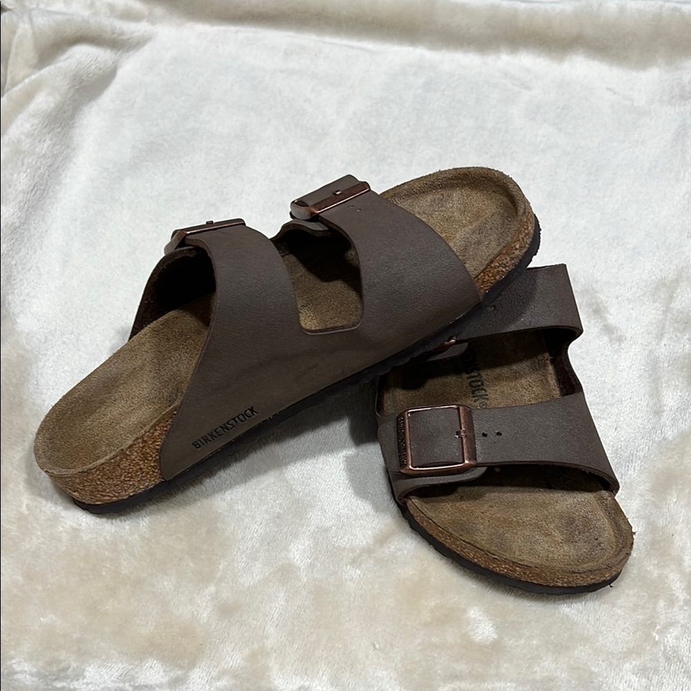 Birkenstock - Arizona Sandals, Nubuck color